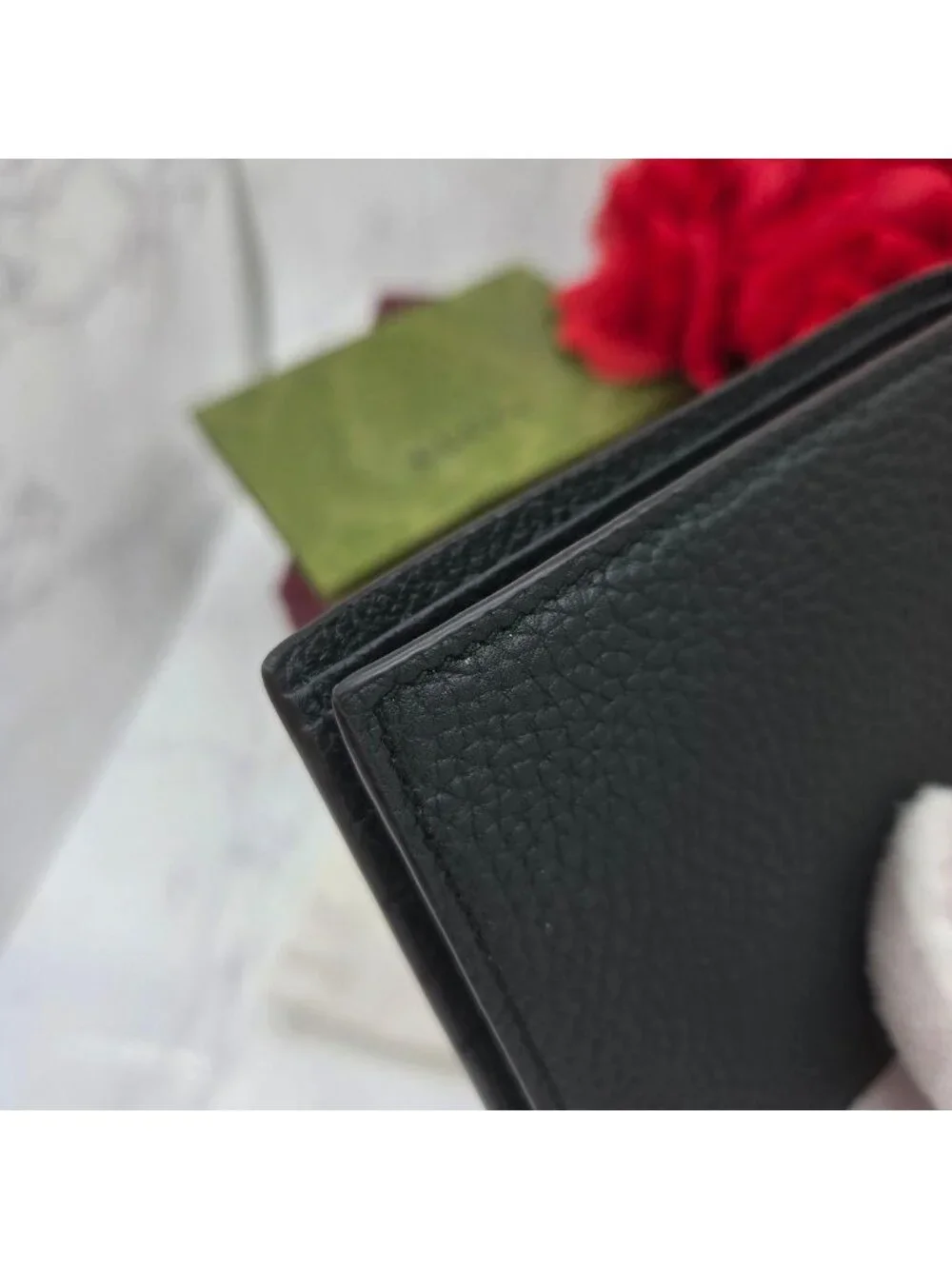 Gucci Logo Bifold Wallet Khaki Green